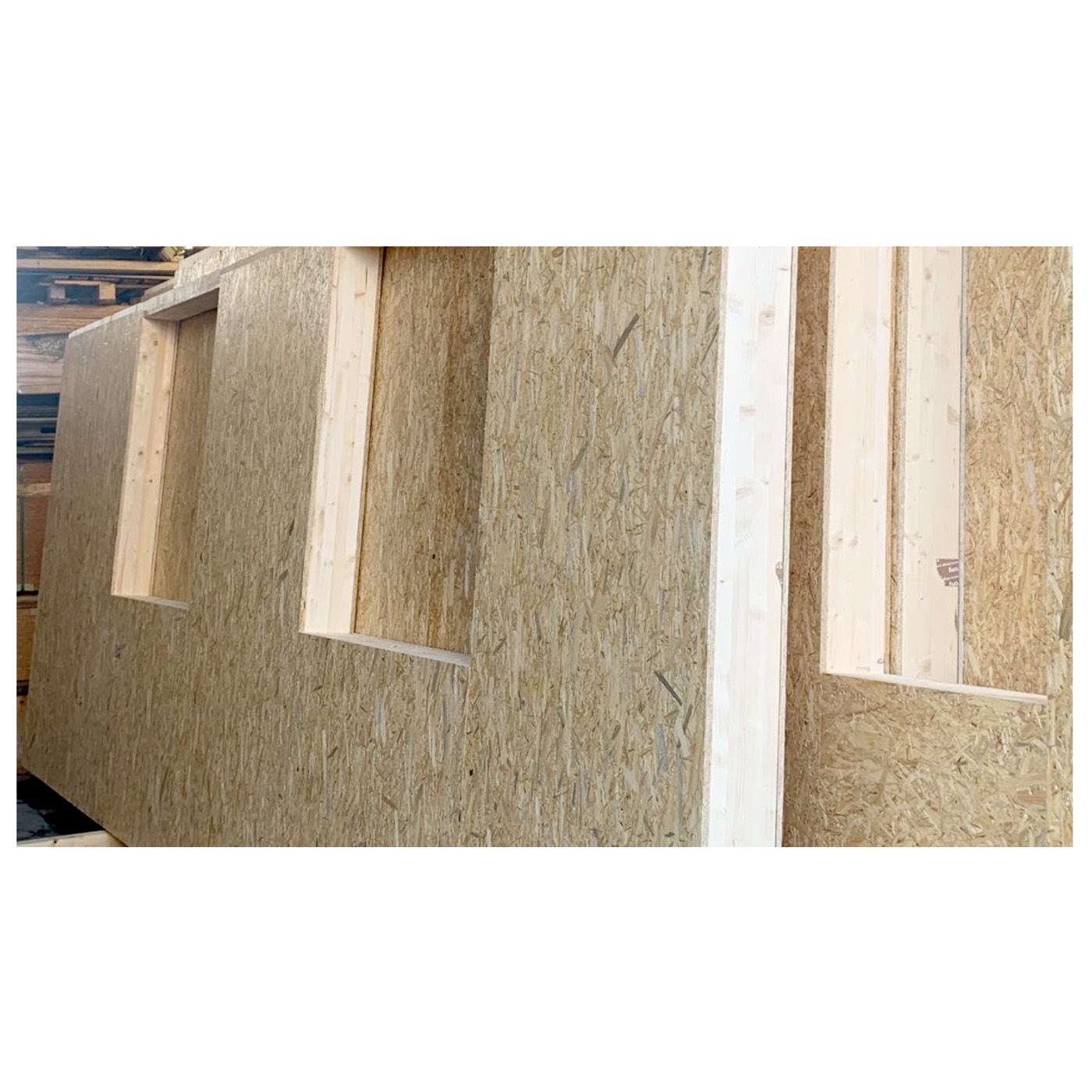 Panel de entramado ligero de madera fabricado en taller
